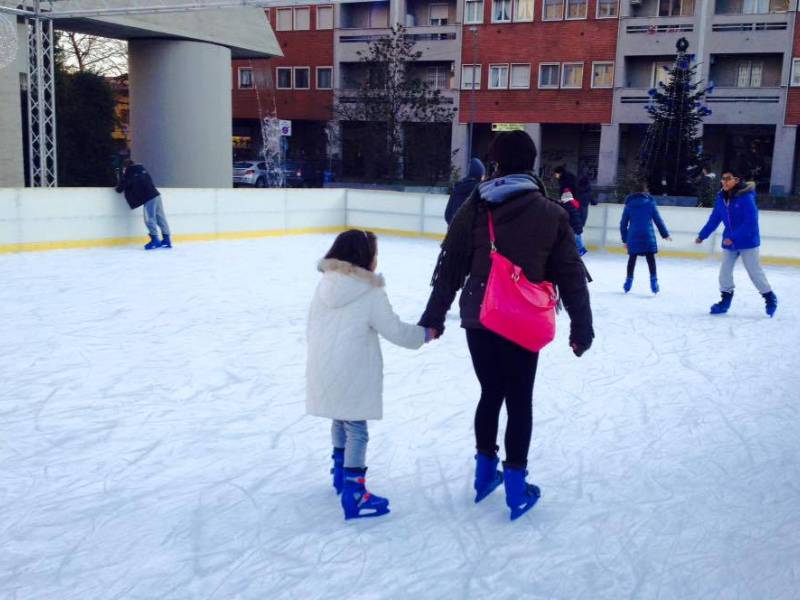 Natale sul ghiaccio in piazza San Francesco