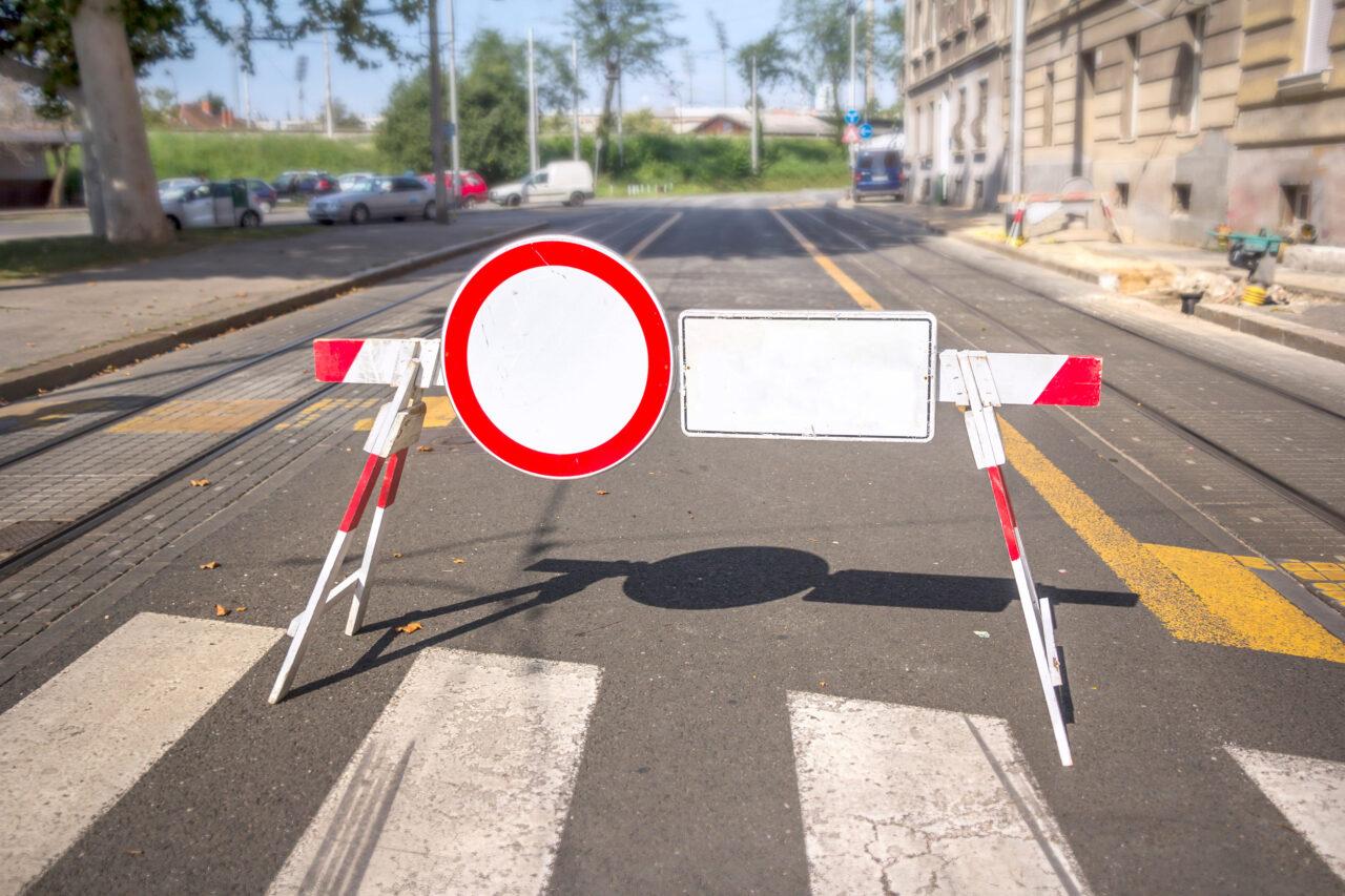 Strada-chiusa-al-traffico